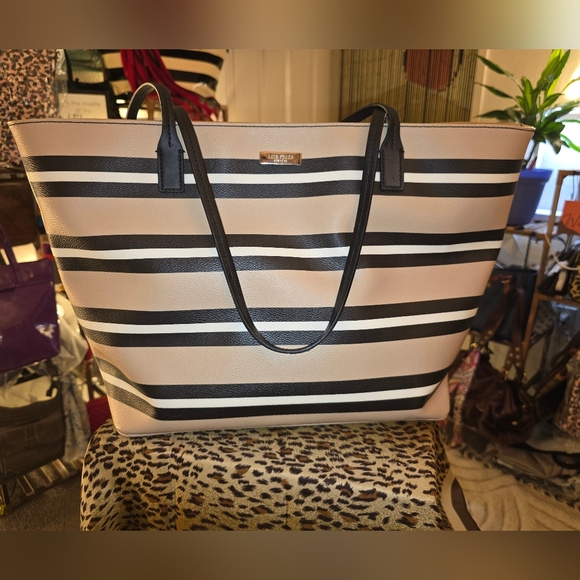 Kate Spade Large Black and Tan Striped Tote - Preloved Condition - Picture 3 of 12